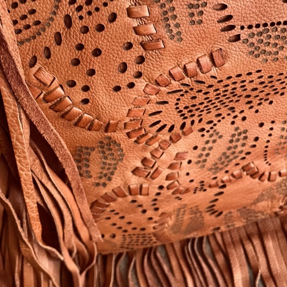 FRYE Festival Fringe Leather Boho Tote NWT - Picture 3 of 11